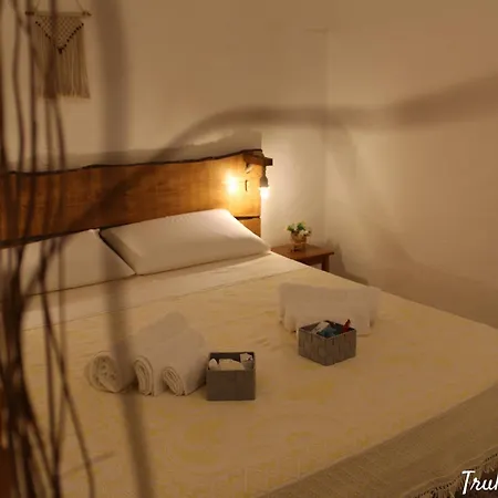 Trullo Petronella بيت للعطل تْشيستيرنِنو